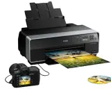 Stampare su carta fotografica è facile con questa stampante Epson e la tua fotocamera.