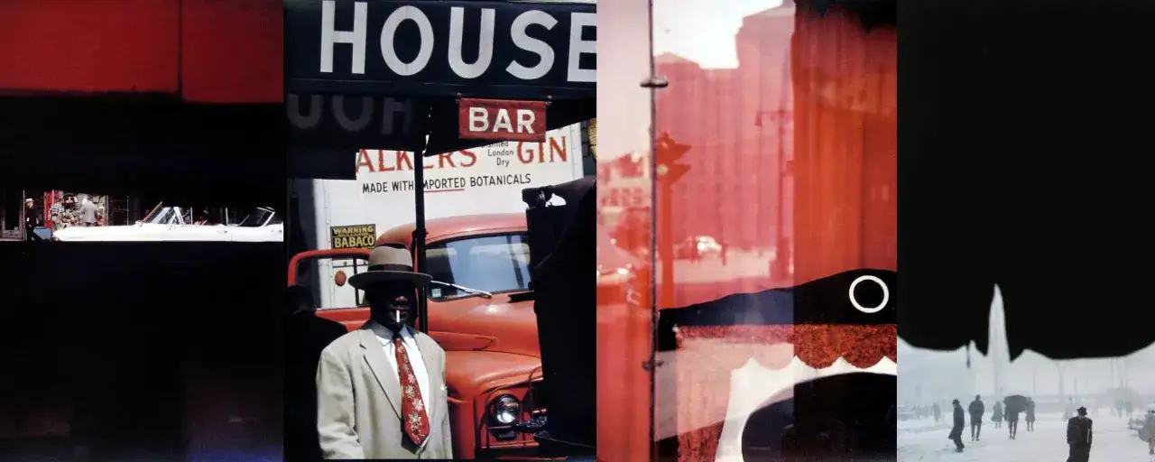 Scena urbana con auto bianca, uomo con sigaretta e camion rosso, riflessi rossi e persone nella neve, in stile Saul Leiter.
